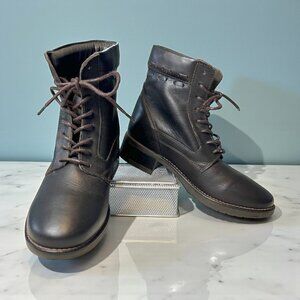 L. L. Bean Thinsulate lined leather lace up boots